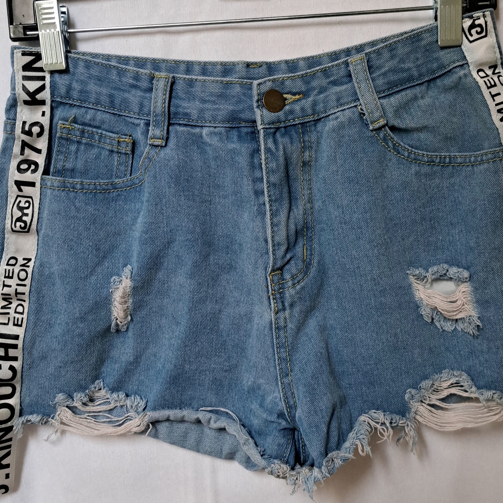 Kinouchi Limited Edition 1975 Distressed Denim Shorts Light Wash Blue Small‎
